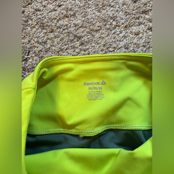 Reebok Two Tone Green Workout Leggings in Size Medium - Picture 3 of 5